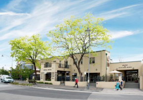 Royal Hotel, Springwood